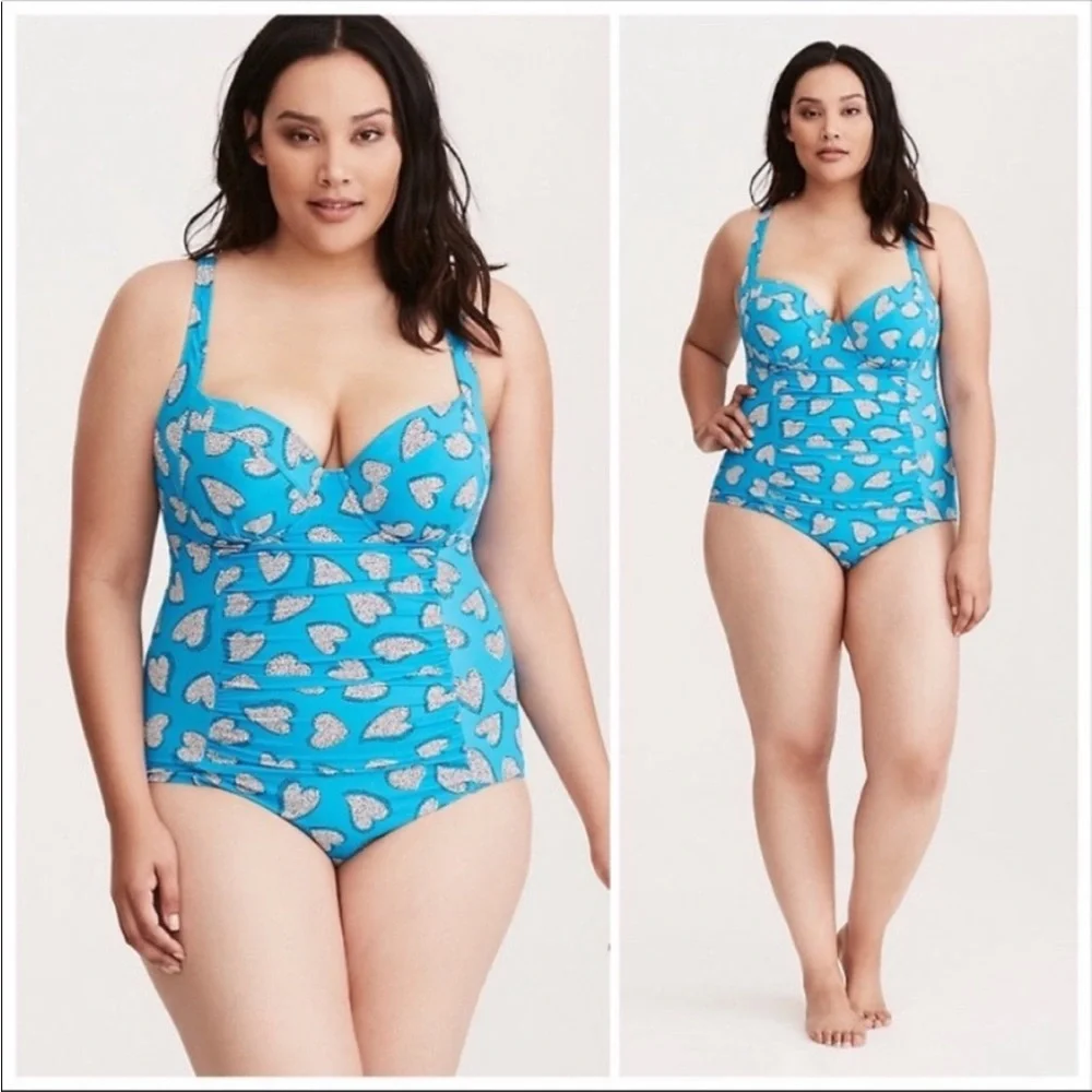 NWT TORRID vixen collection abstract heart swimsuit